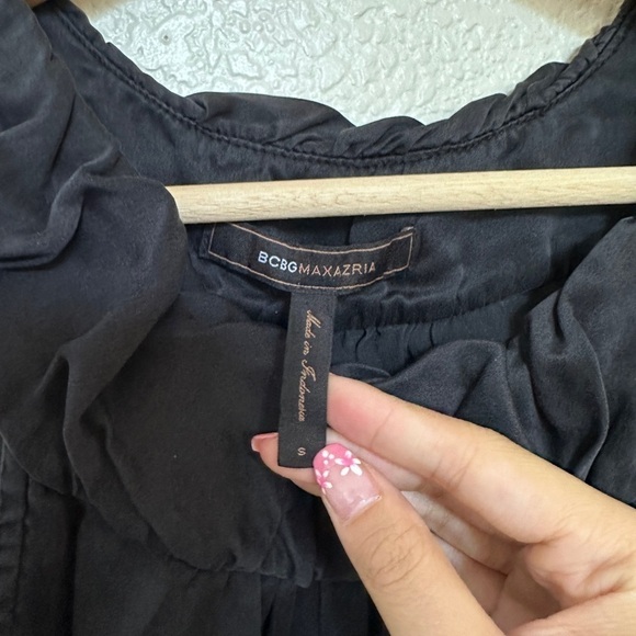 BCBGMAXAZRIA Black Silk Ruffle Scrunched Ruched Neck Halter Blouse Shirt Top - Picture 2 of 5